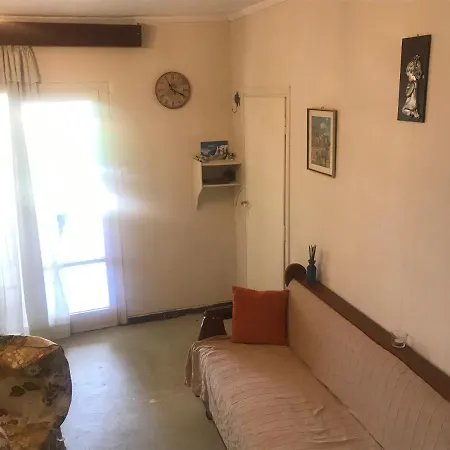 Kokos Traditional Family House * Cap Sounion
